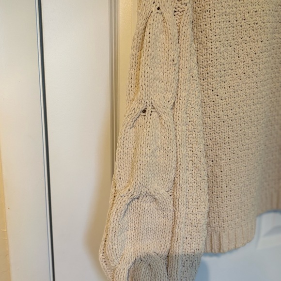 Cowel neck sweater - Picture 4 of 4